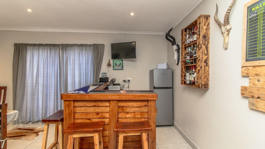 3 Bedroom Property for Sale in Franskraal Western Cape